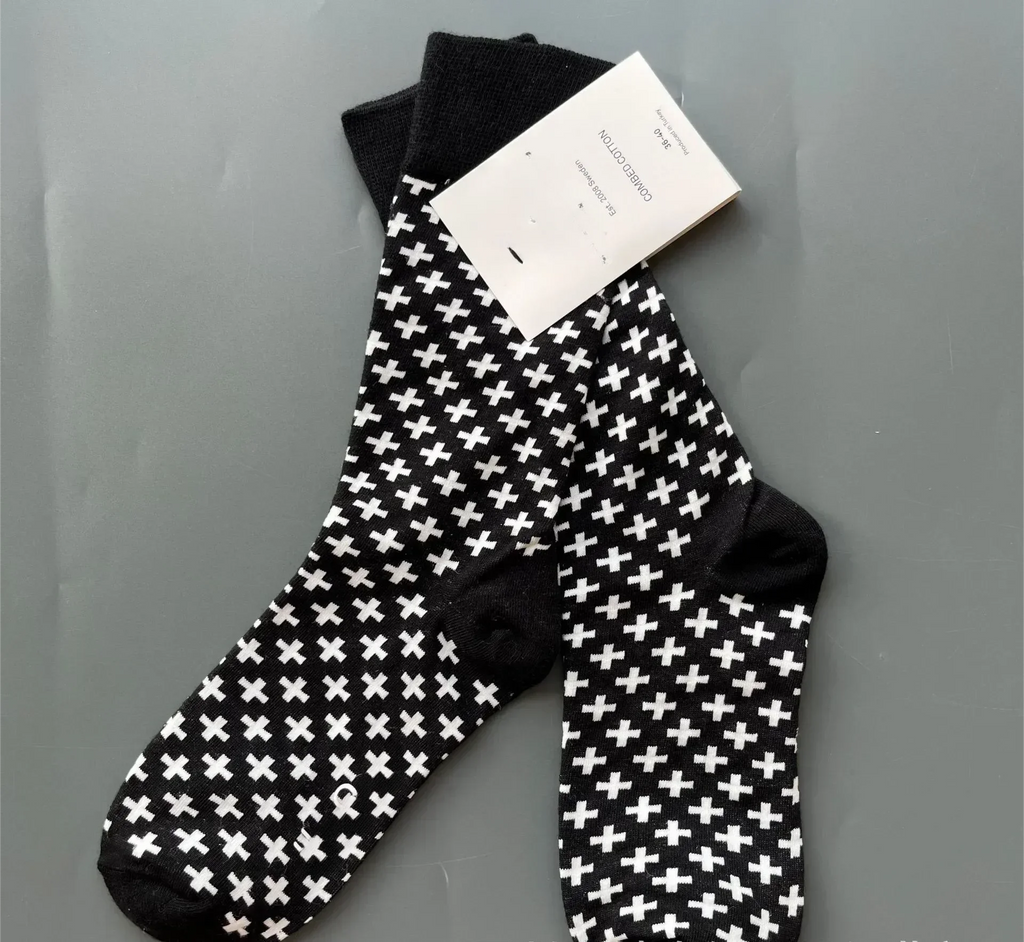 Northbound Cross Pattern Crew Socks