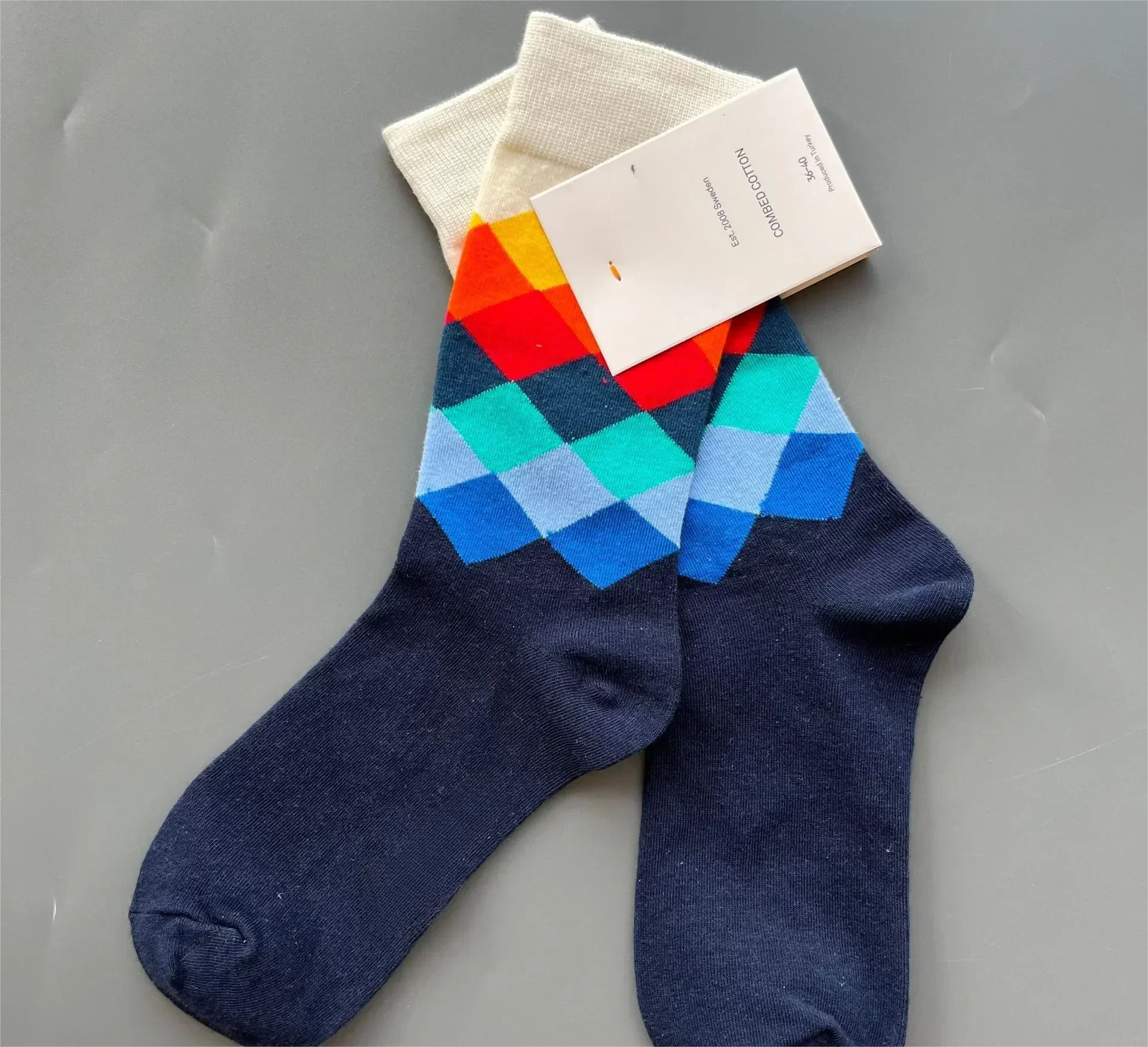Summit Crew Socks | Colorblock Diamond Cotton Socks